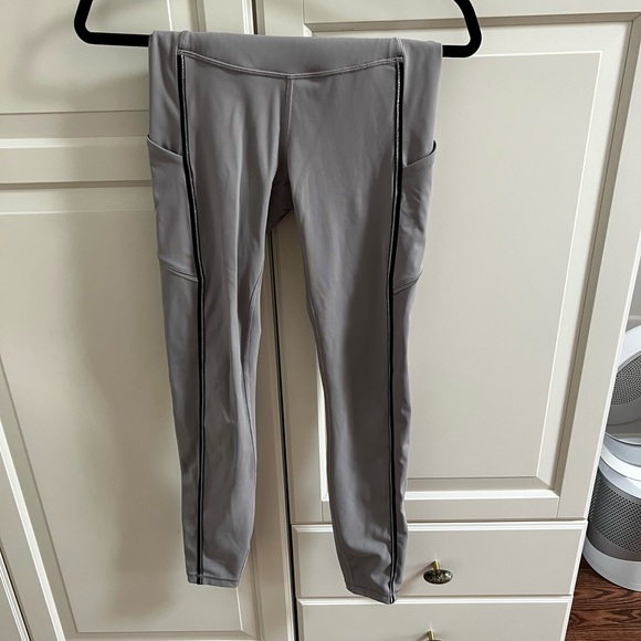 Lululemon Speed Up Tight * Metallic 28" (MATCHING SET IN OTHER LISTING) - Picture 6 of 11